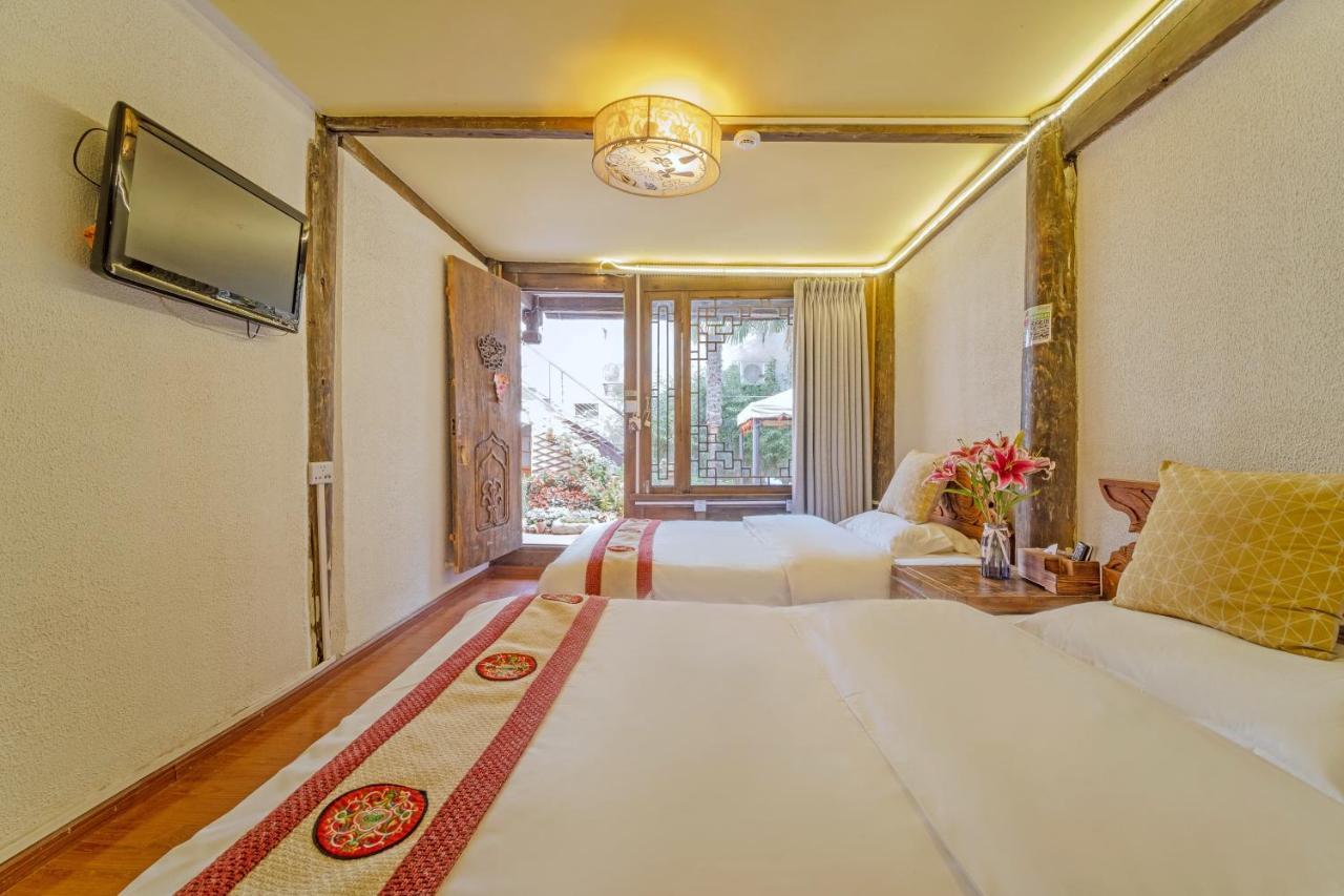 Lewo Guest House Lijiang  Exteriör bild
